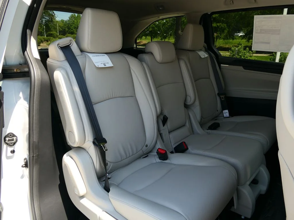 New 2026 Platinum White Pearl Honda EX-L image 34