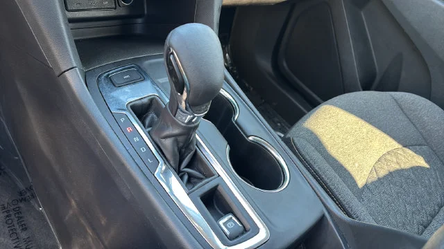 Used 2024 White Chevrolet LT image 29