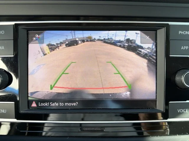 Certified Used 2024  Volkswagen 1.5T SE image 25