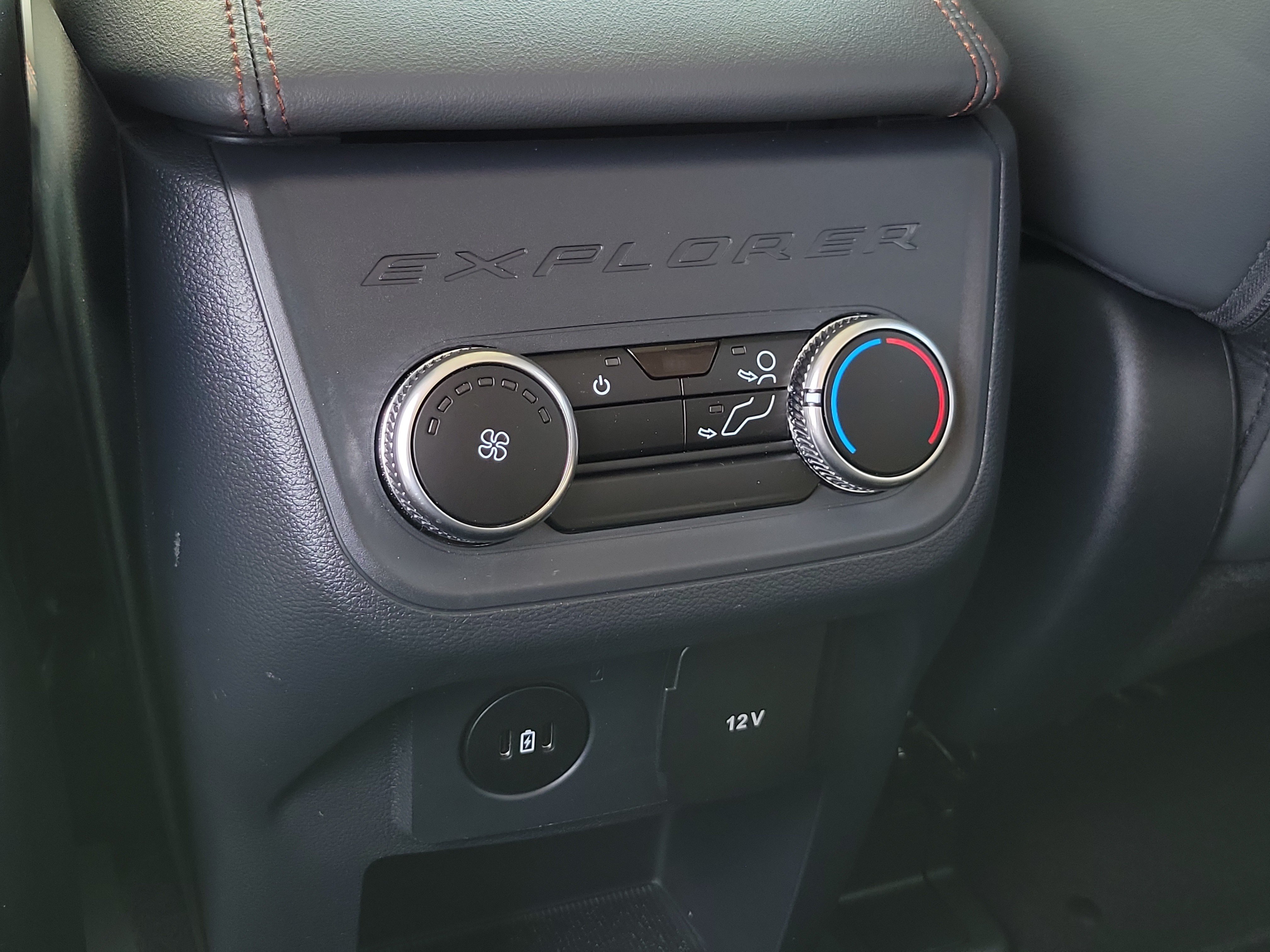 Used 2026 Vapor Blue Metallic Ford Active image 18