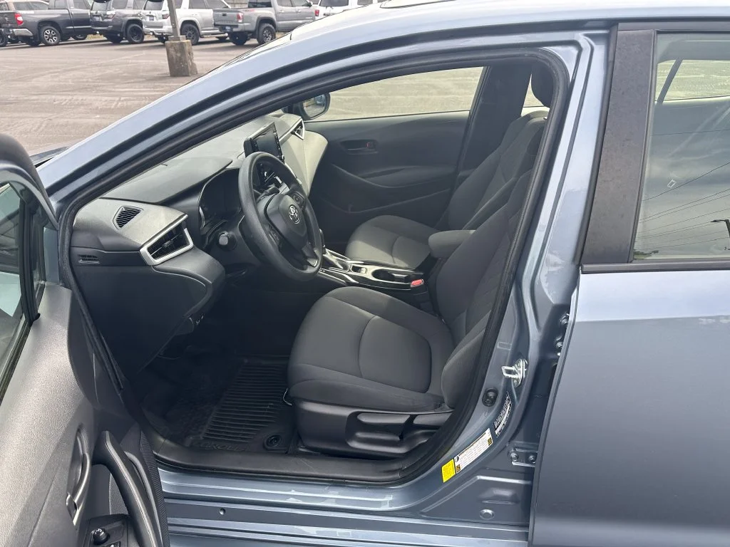 Certified Used 2022  Toyota LE image 14