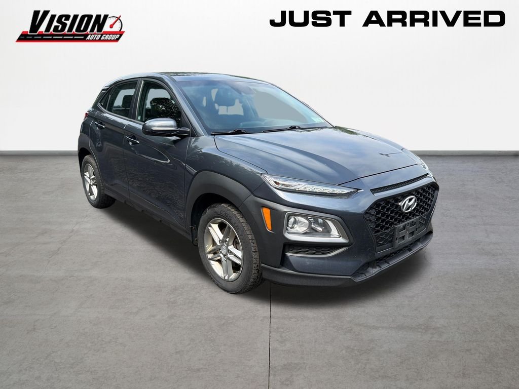 Used 2019 Gray Hyundai SE image 3