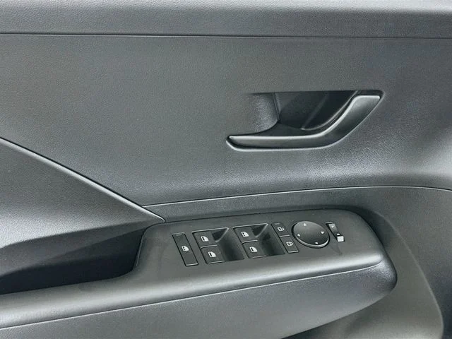 New 2027 Hyundai KONA SE