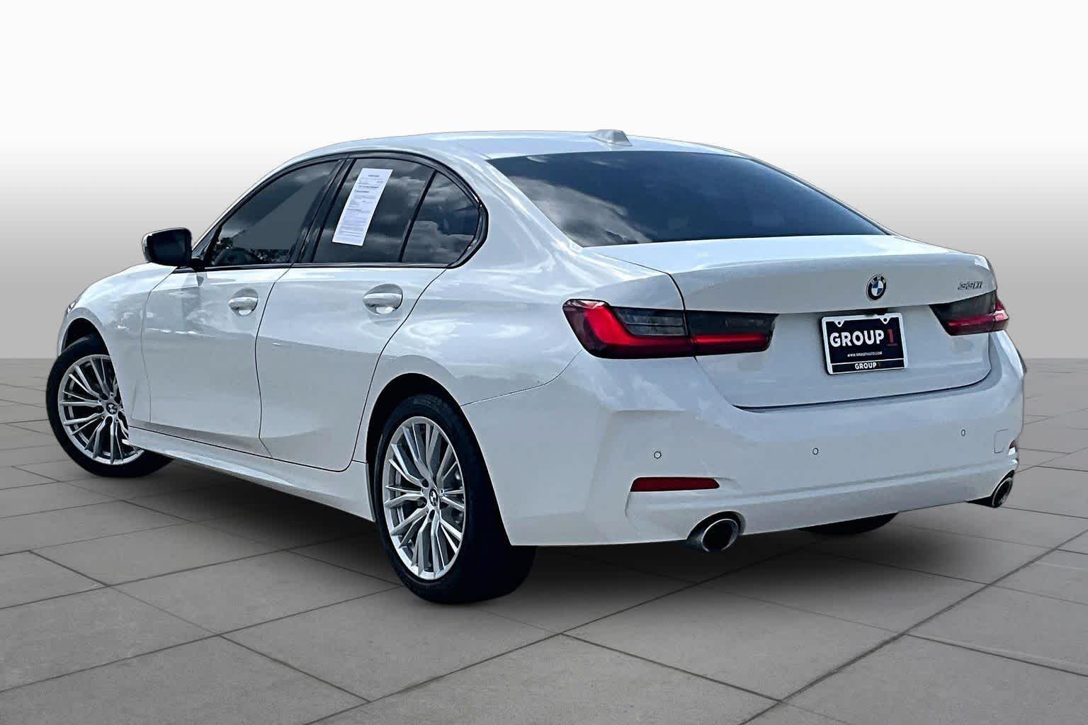 Used 2023 Alpine White BMW 330i image 11