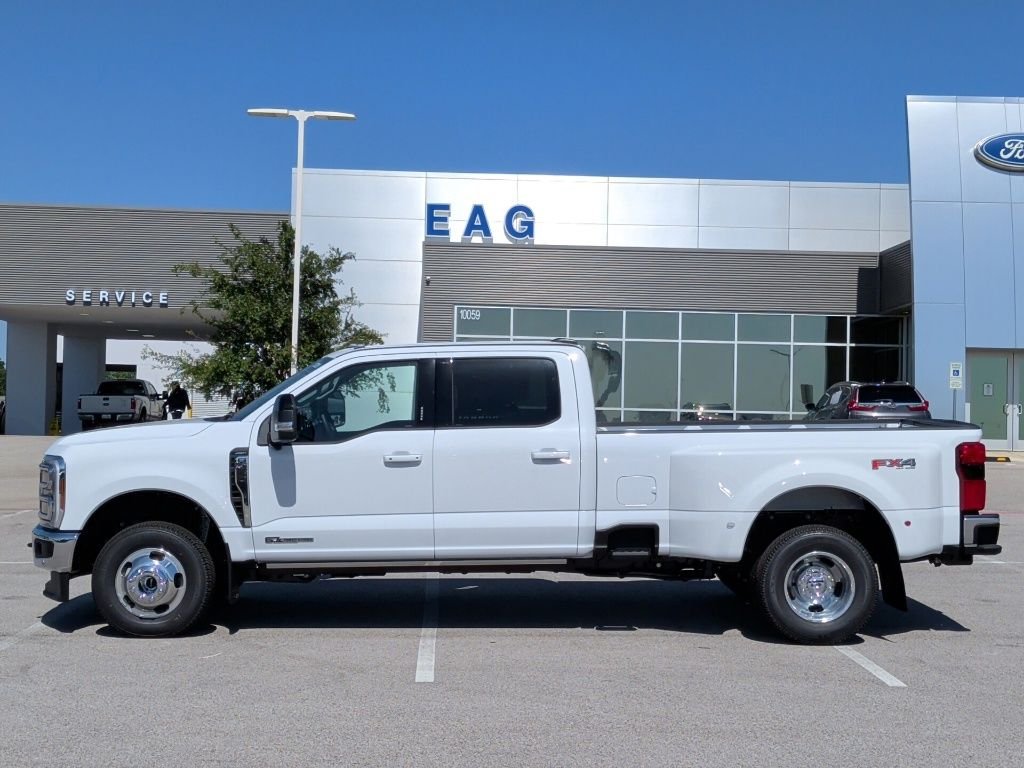 New 2026 Oxford White Ford F-350® Lariat® image 4