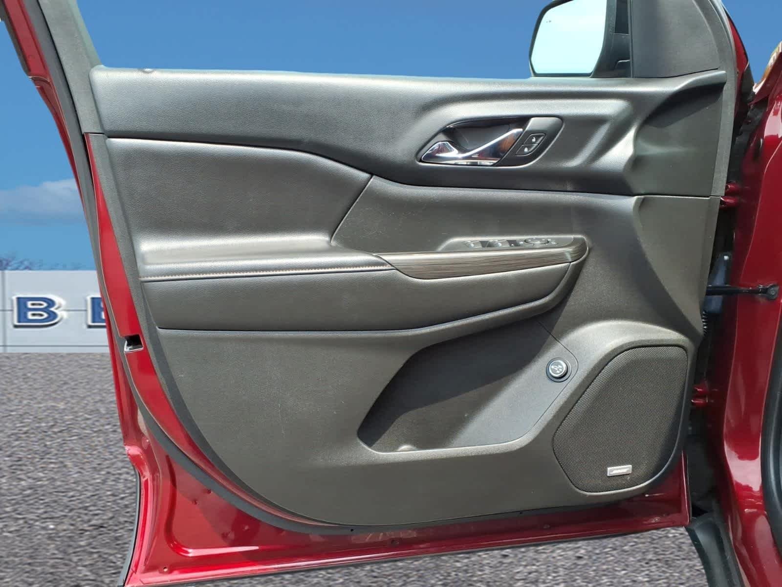 Used 2018 Crimson Red Tintcoat GMC SLT image 12