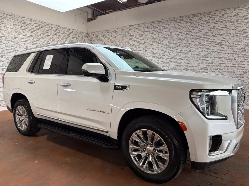 Used 2024 White Frost Tricoat GMC Denali image 1