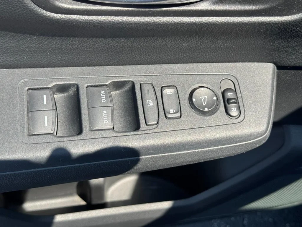 Certified Used 2025 Beige Honda EX image 19