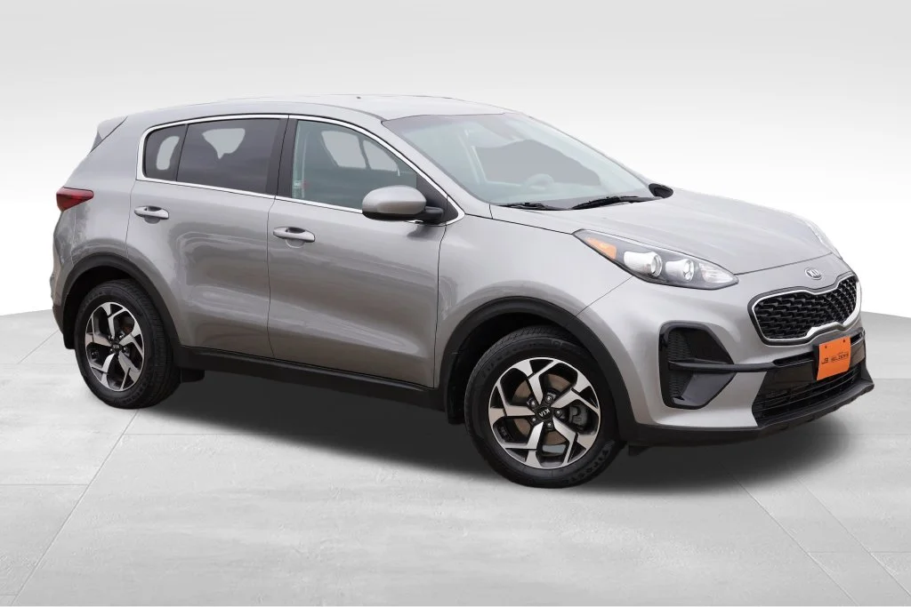 Certified Used 2022 Steel Gray Kia LX image 2