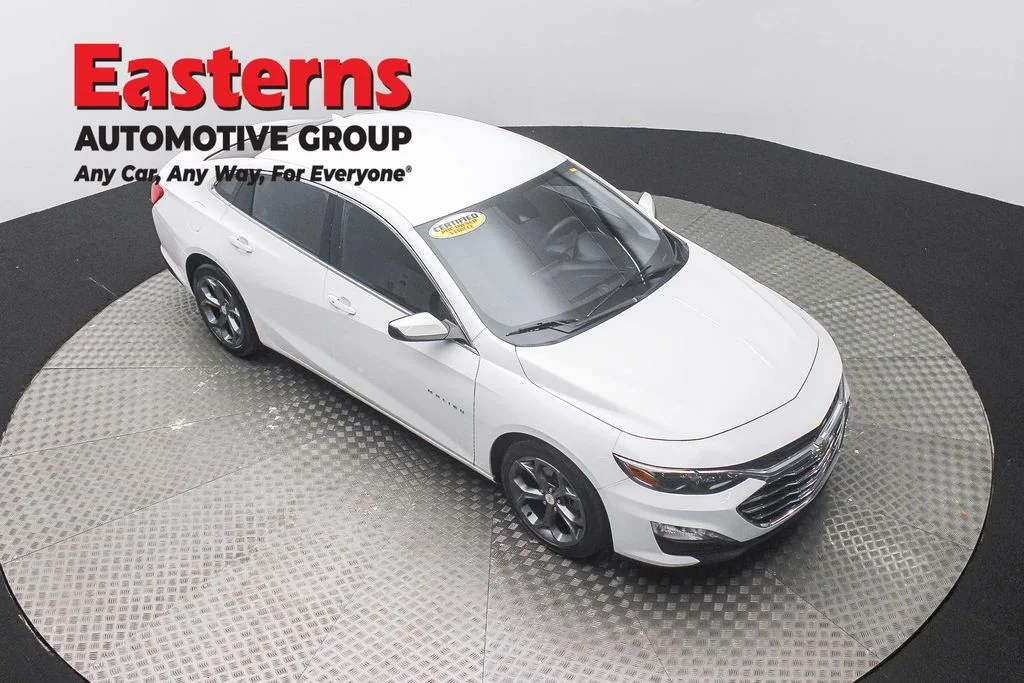 Used 2024 White Chevrolet LT image 3