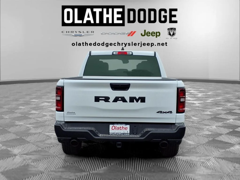 New 2026 Bright White Clear-Coat Exterior Paint RAM Tradesman image 25