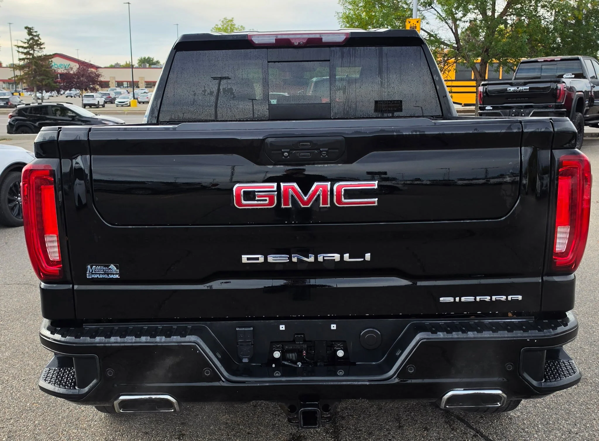 Used 2020 Black GMC Denali Crew Cab image 4