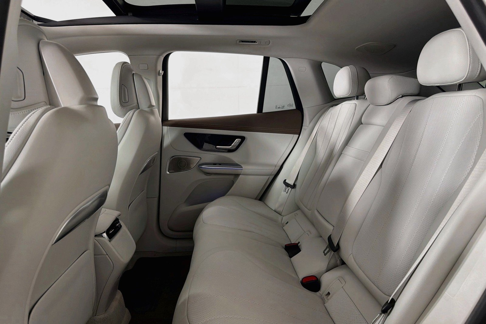 Certified Used 2024 Polar White Mercedes-Benz 350+ image 9