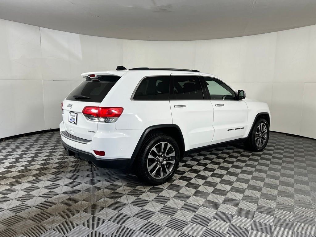 Used 2018 White Jeep Limited image 6