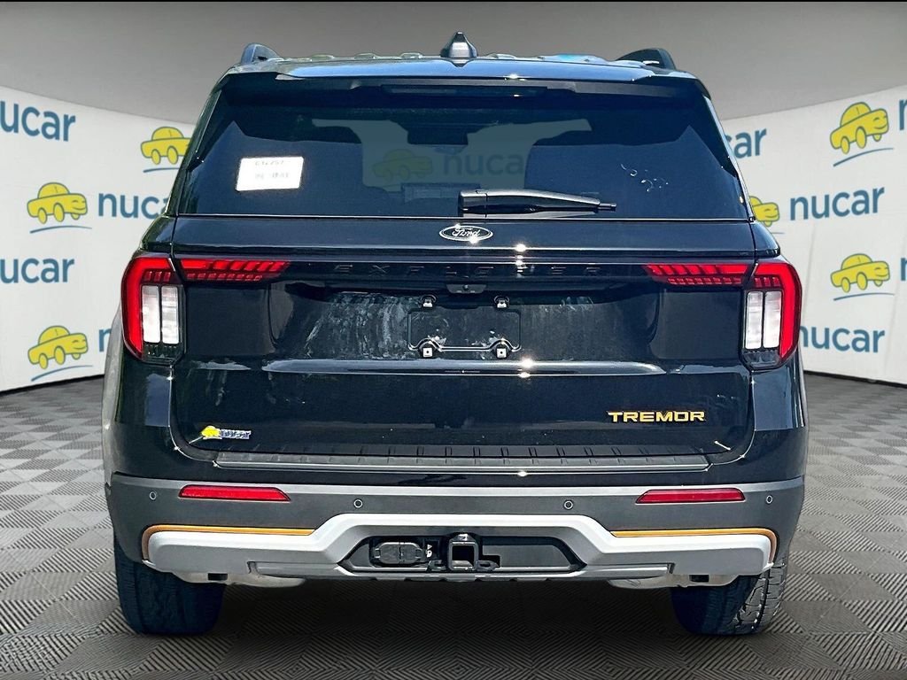 New 2026 Agate Black Metallic Ford Tremor image 5