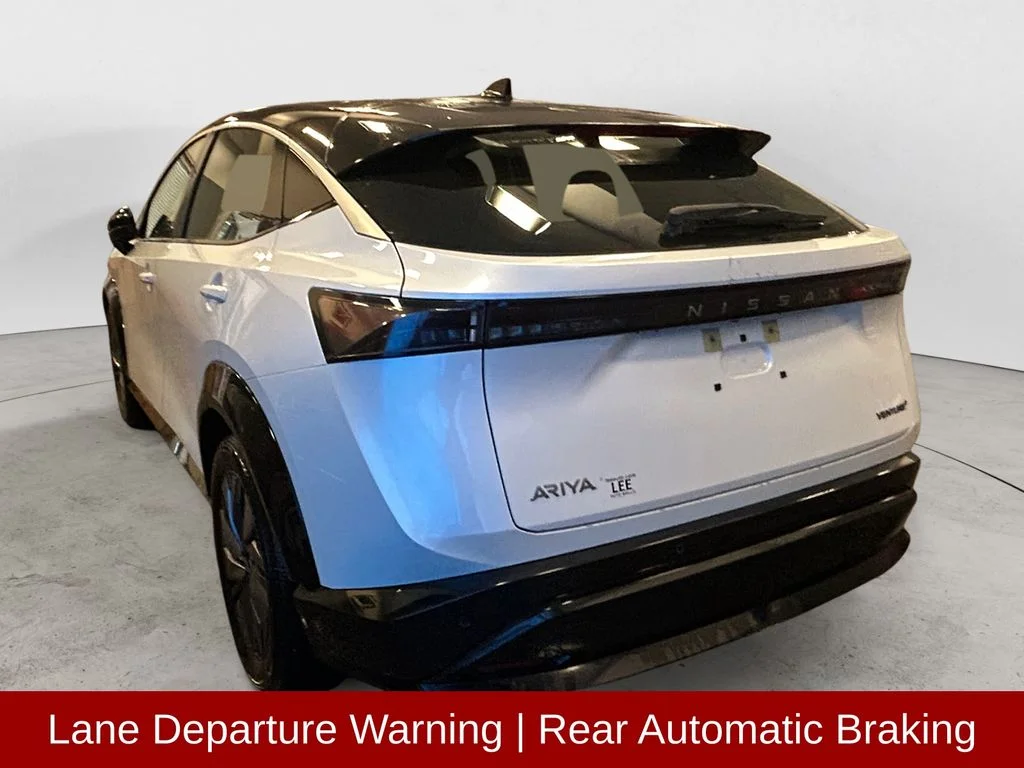Used 2023 Black Diamond Pearl Nissan VENTURE+ image 3