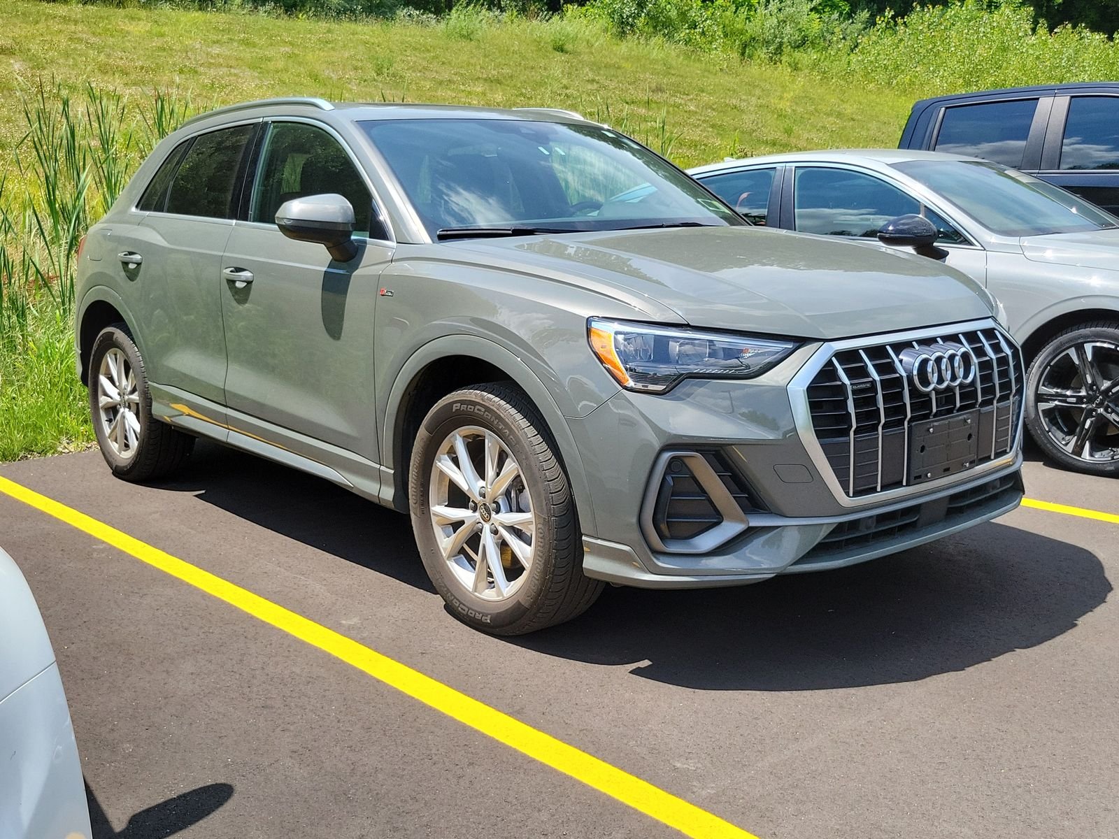 2022 Audi Q3 45 TFSI S Line Premium quattro's photo