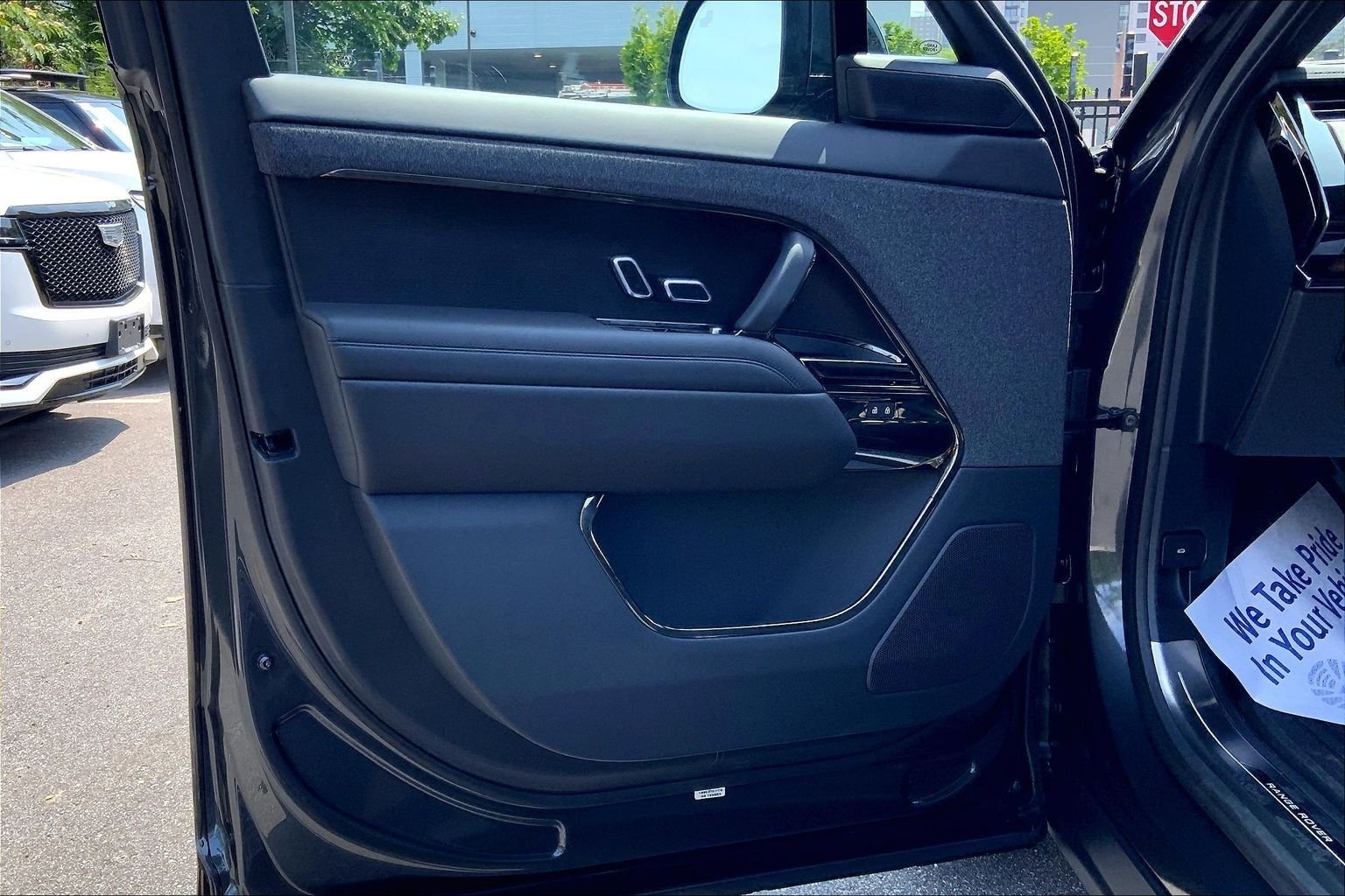 New 2026 Carpathian Grey Land Rover Dynamic SE image 10