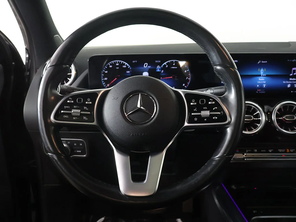Used 2023 Black Mercedes-Benz GLA 250 image 36