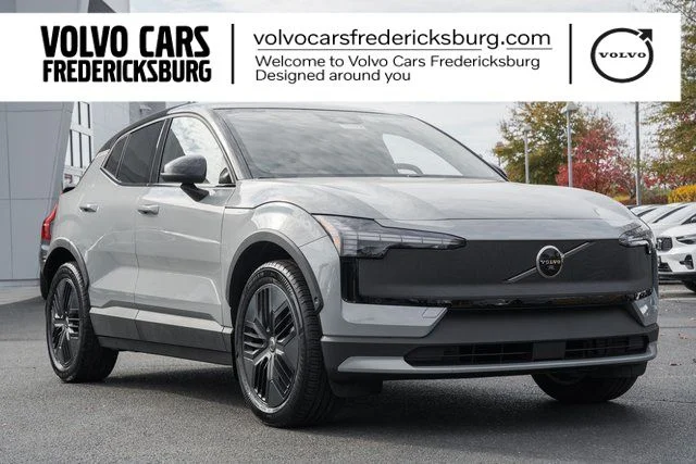 2026 Volvo EX30 Twin Motor Cross Country Ultra's photo