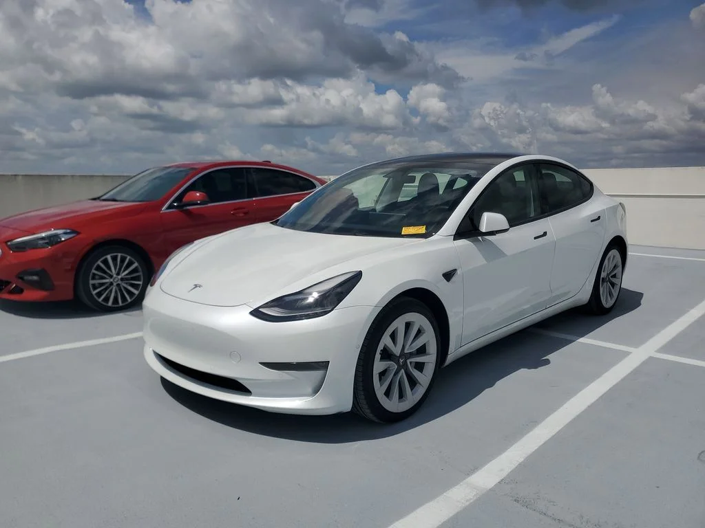 2022 Tesla Model 3 Long Range Dual Motor All-Wheel Drive's photo