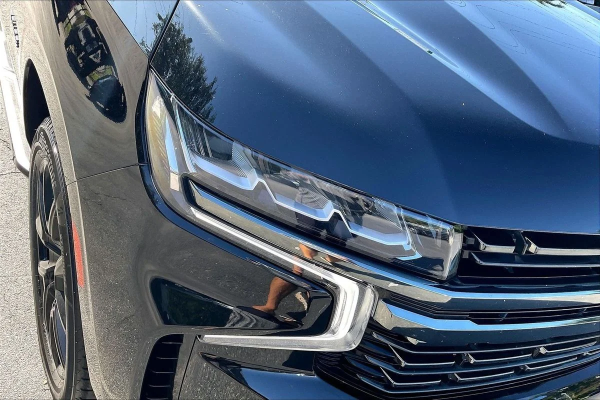 Used 2022  Chevrolet 2WD RST image 35
