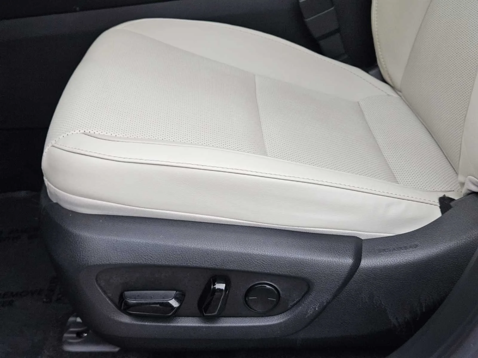 Certified Used 2024 EMINENT WHITE PEARL Lexus Premium image 19