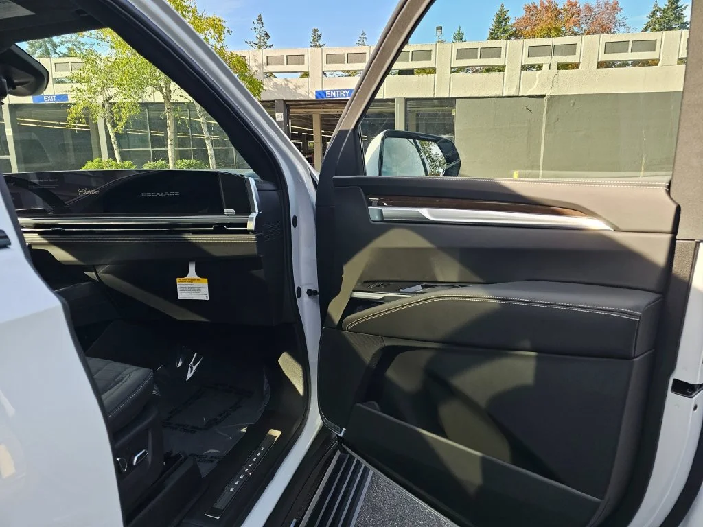 2026 Cadillac Escalade Platinum Sport - Photo 12