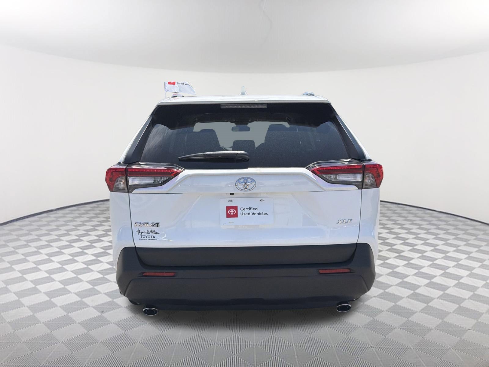 Certified Used 2025 Ice Cap Toyota XLE image 16