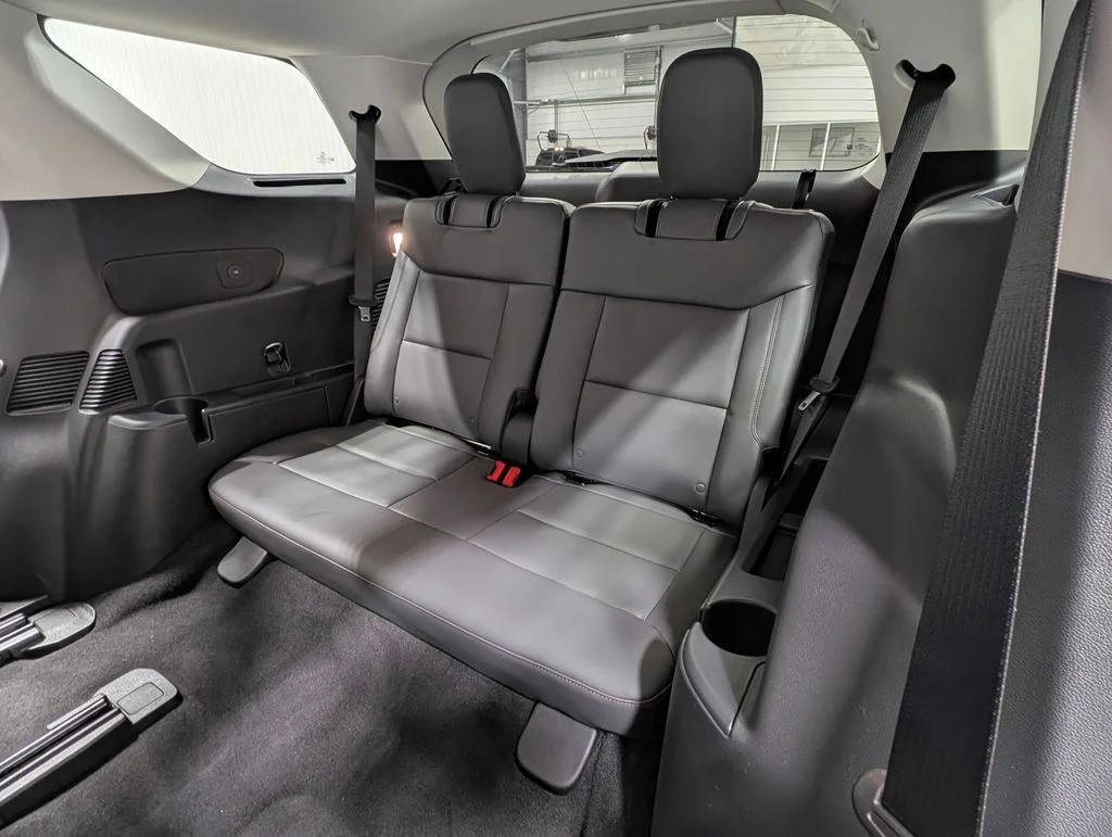 New 2026 Star White Metallic Tri-Coat Ford Active image 16