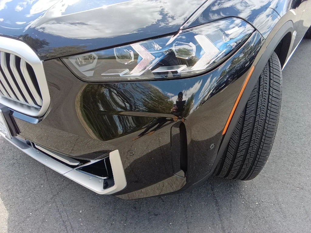 Certified Used 2025 Black Sapphire Metallic BMW xDrive40i image 28