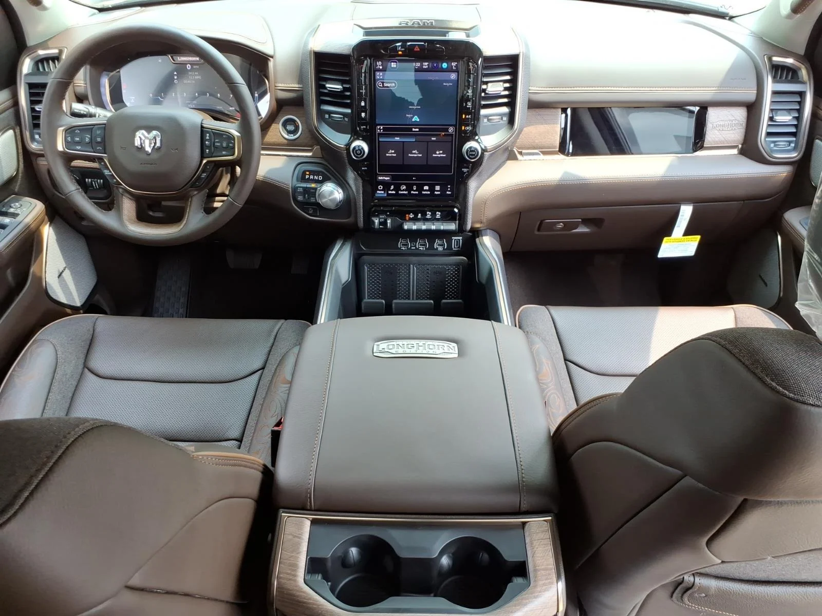 New 2026 Diamond Black Crystal Pearlcoat RAM Limited image 6