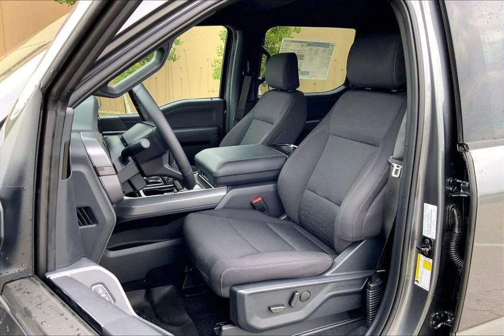 New 2026 Gray Ford XLT image 9