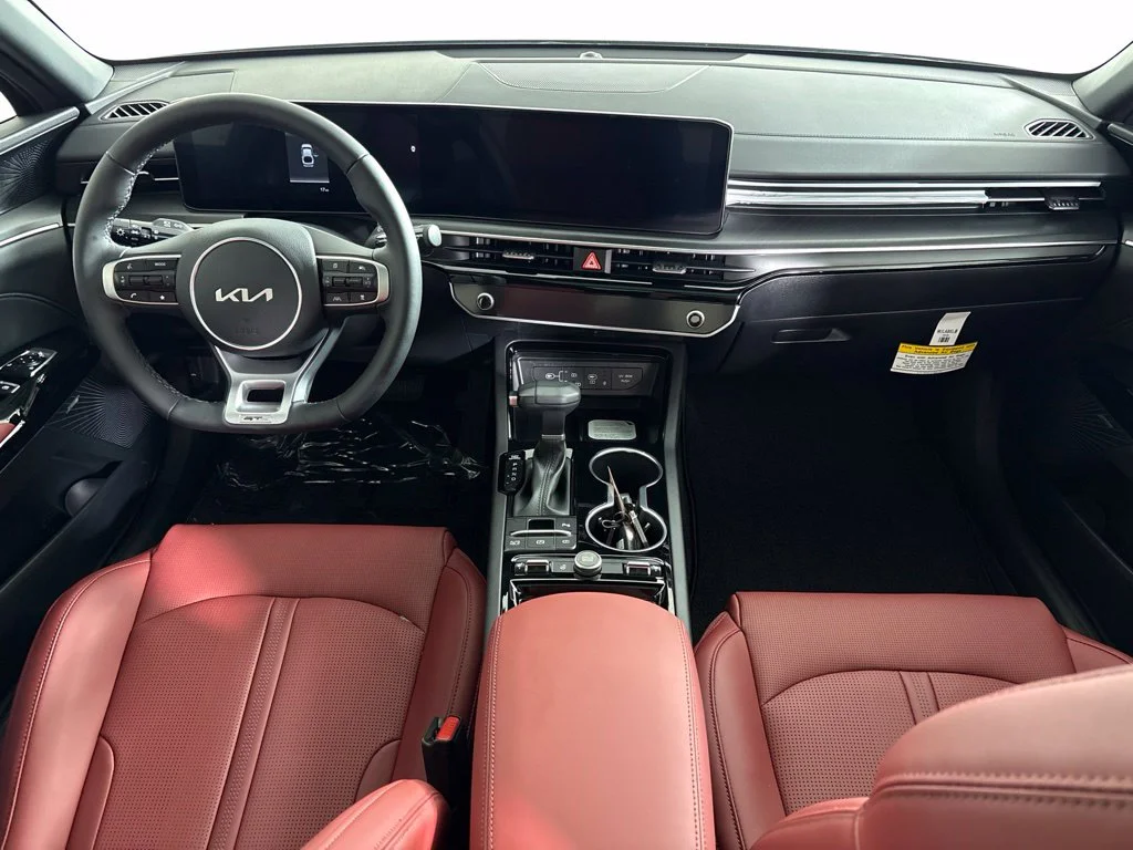 New 2027 Aurora Black Pearl Kia GT-Line image 12