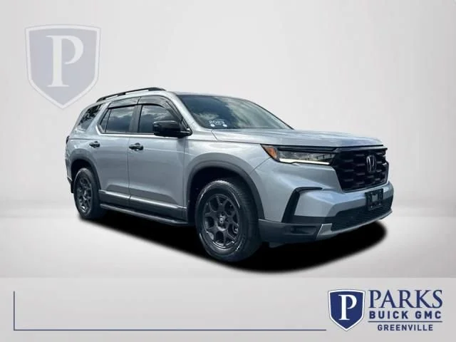 2023 Honda Pilot TrailSport AWD's photo