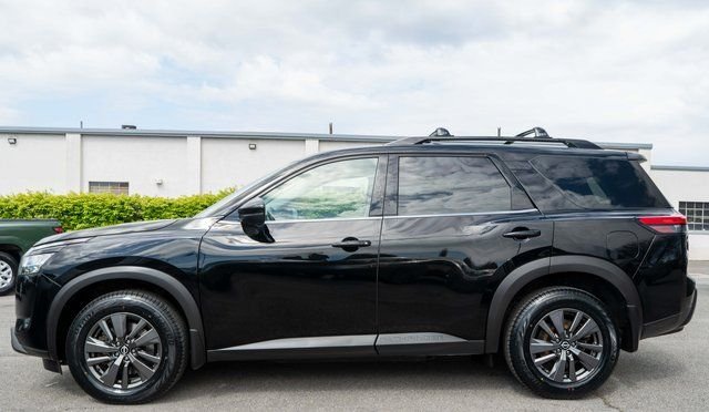 Used 2022 Black Nissan SV image 9