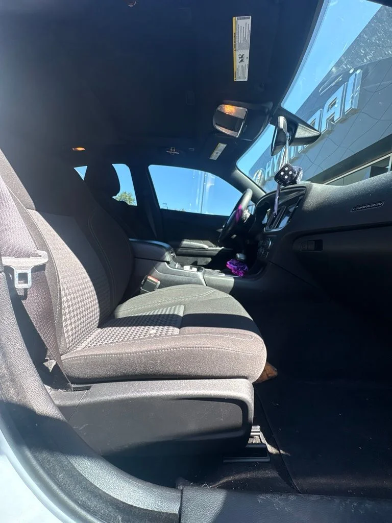 Used 2021 White Dodge SXT image 11