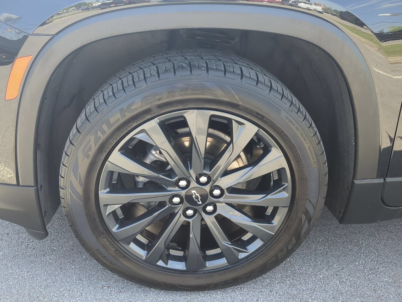Used 2023 Mosaic Black Metallic Chevrolet RS image 35