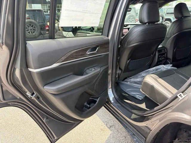 New 2026 Gray Jeep Altitude image 12