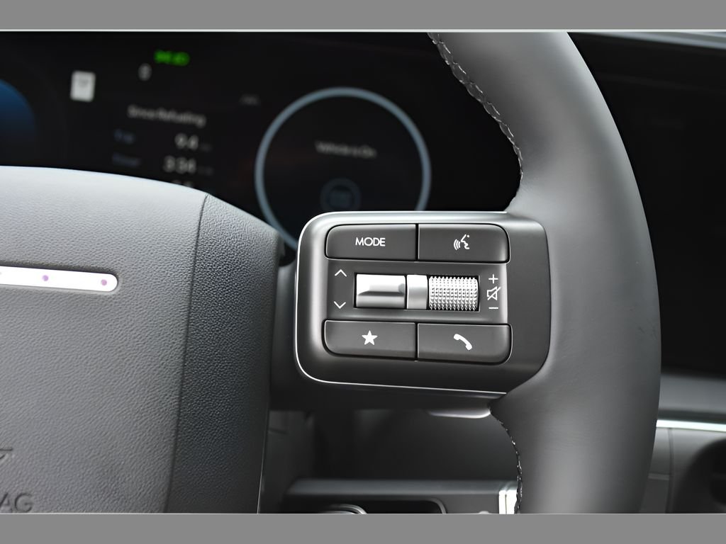 New 2026 Titan Charcoal Pearl Hyundai Limited FWD image 50