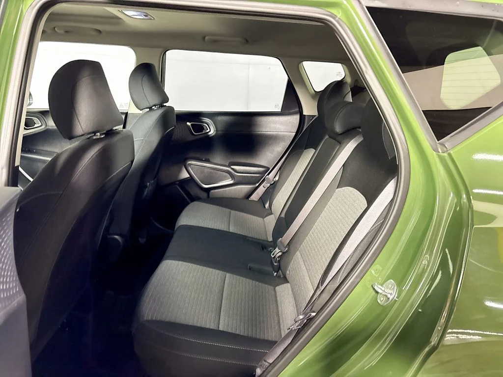 Used 2021 Green Kia EX image 21