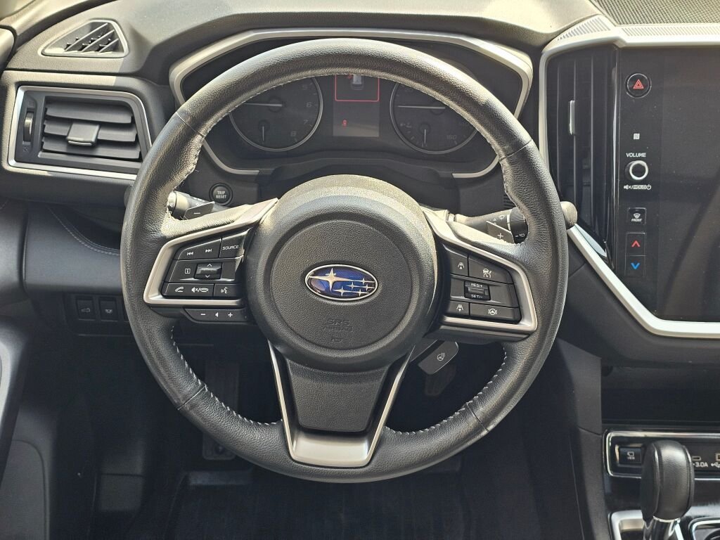 Used 2023 Crystal White Pearl Subaru Limited image 19