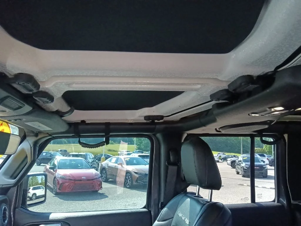 Used 2021 Gray Jeep Overland image 13