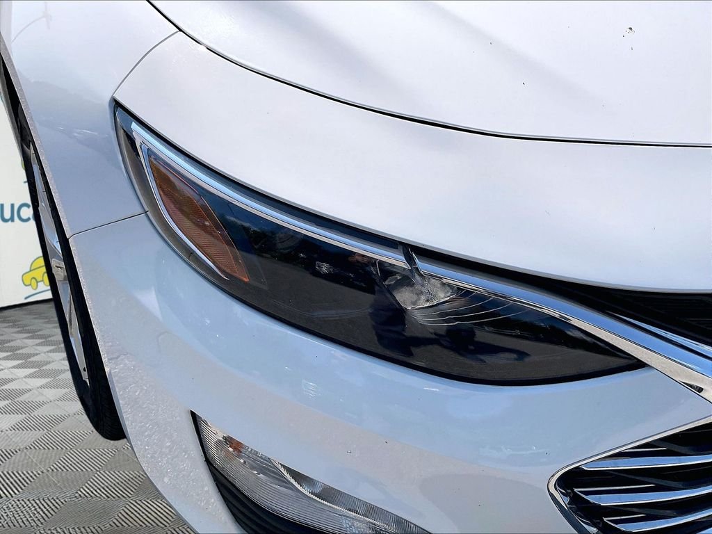 Used 2024 Summit White Chevrolet LT image 29