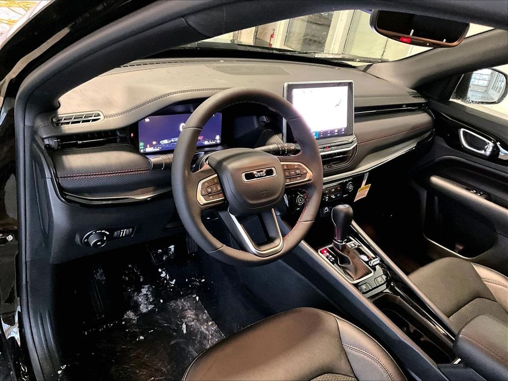 New 2026 Diamond Black Crystal Pearlcoat Jeep Trailhawk image 9