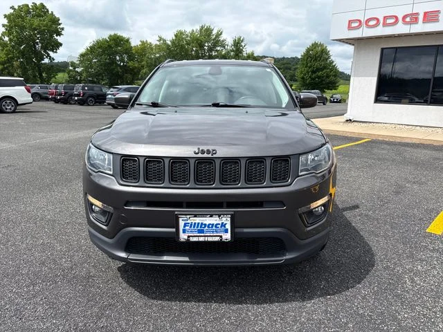 Used 2020 Granite Crystal Clearcoat Metallic Jeep Latitude image 13