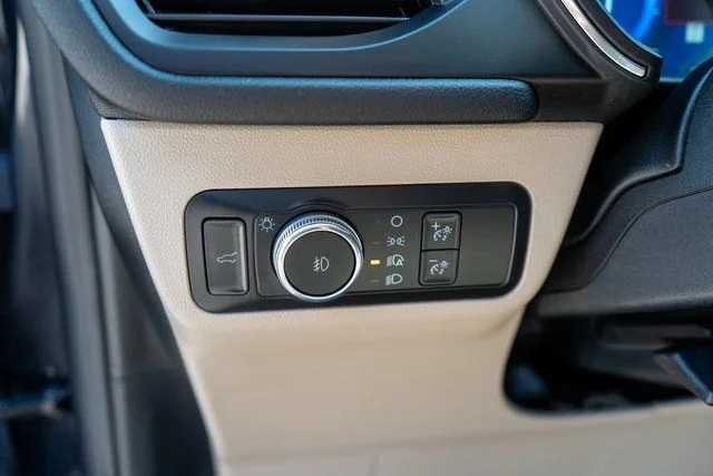 Used 2021 Blue Metallic Ford Titanium image 21
