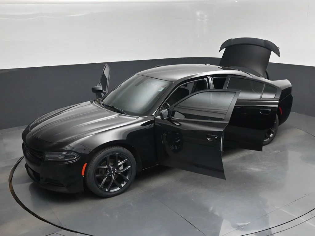 Used 2021 Black Dodge SXT image 20