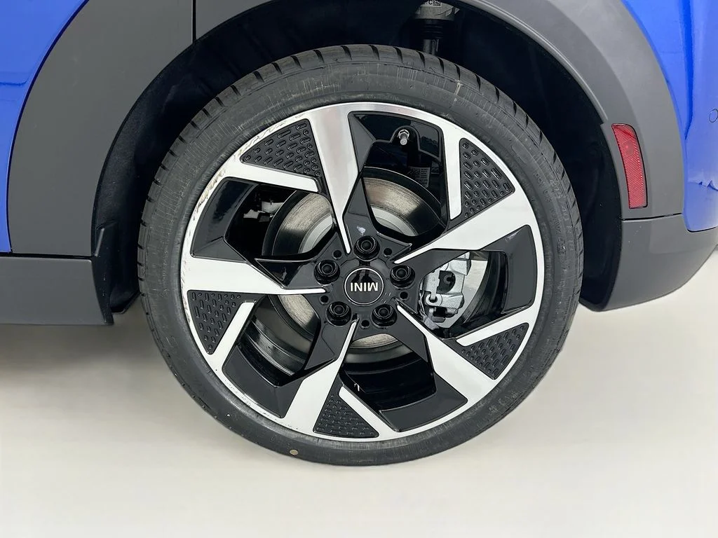 New 2026 Blazing Blue Metallic MINI Oxford Edition image 30