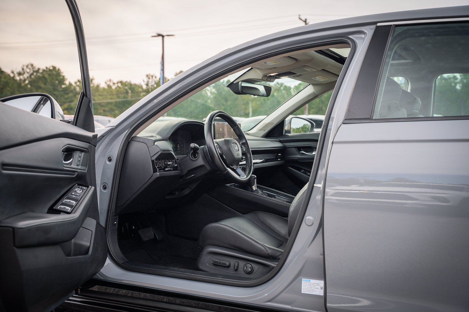 2023 Honda Accord Hybrid Touring - Photo 23